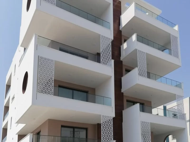Pearl 2 exterior 03